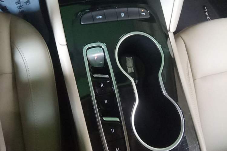 Used Buick Regal 2020 552T Elite Edition Gear Lever