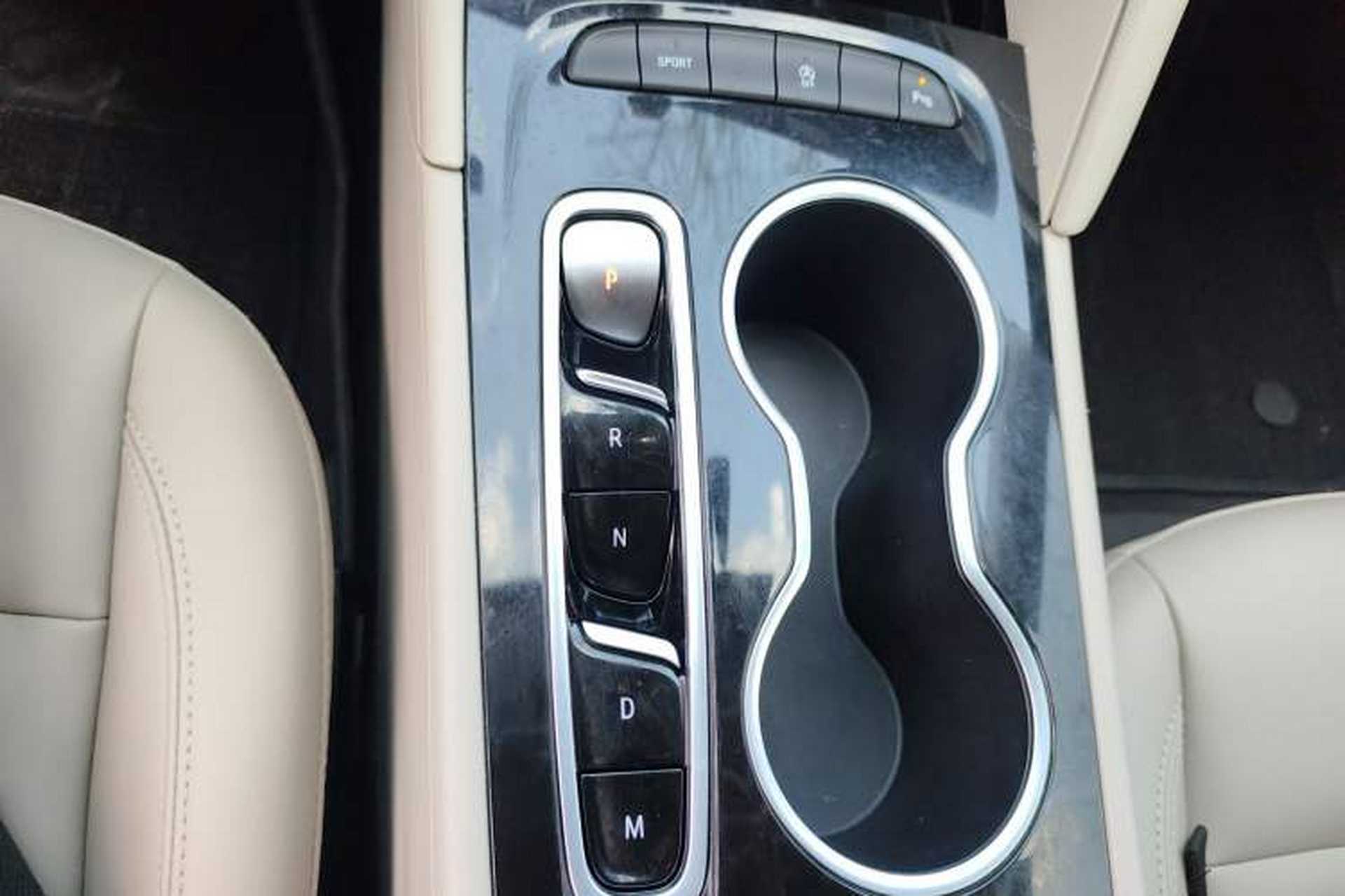 Used Buick Regal 2020 552T Elite Edition Gear Lever