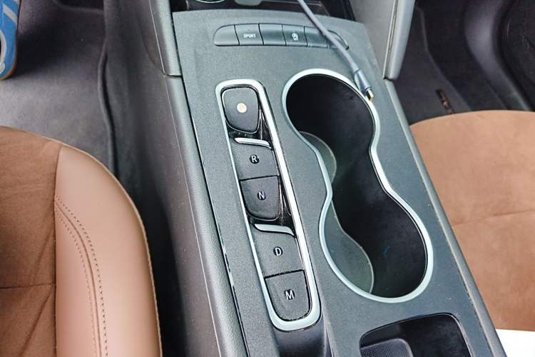 Used Buick Regal 2020 552T Luxury Version Gear Lever
