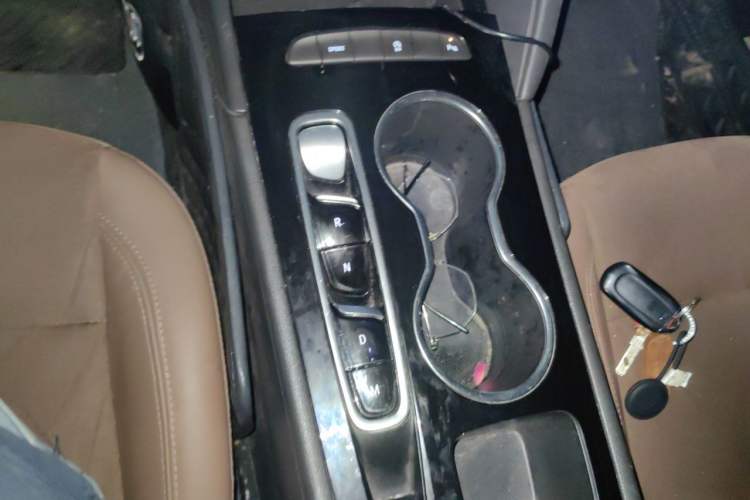 Used Buick Regal 2020 552T Luxury Version Gear Lever