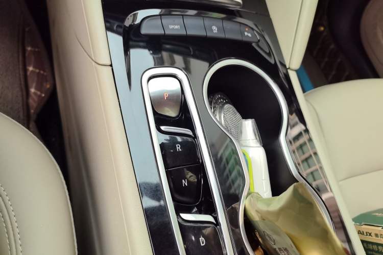 Used Buick Regal 2020 552T Elite Edition Gear Lever