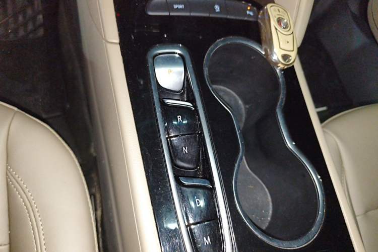 Used Buick Regal 2020 552T Elite Edition Gear Lever