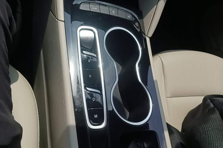 Used Buick Regal 2020 552T Elite Edition Gear Lever