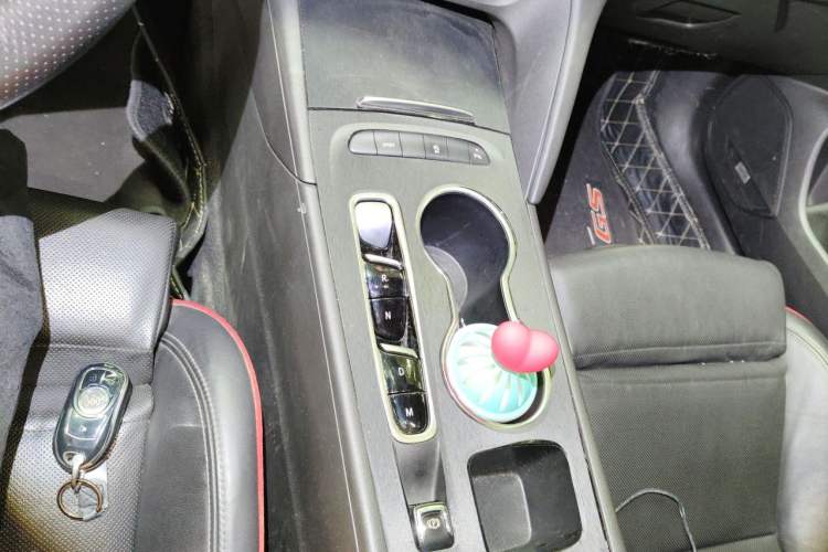 Used Buick Regal 2020 GS 28T Elite Model Gear Lever
