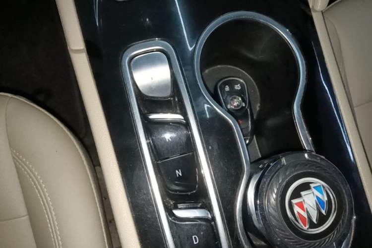 Used Buick Regal 2020 552T Elite Edition Gear Lever