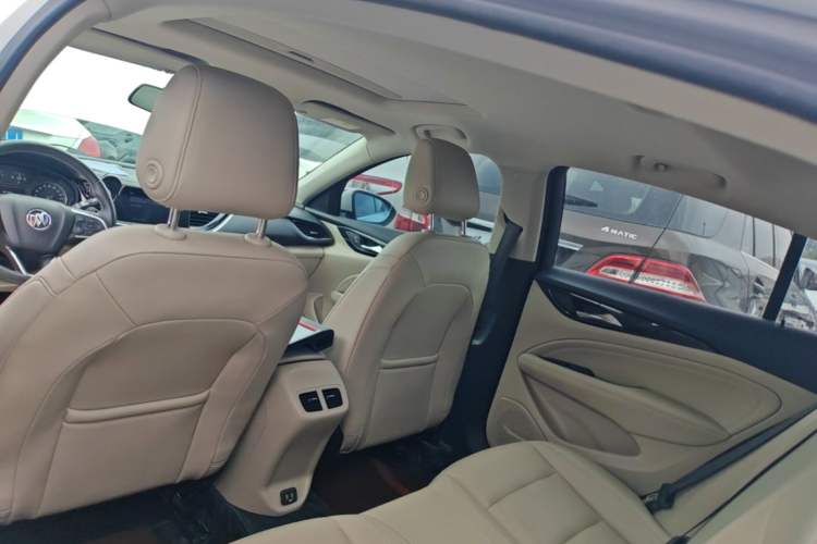 Used Buick Regal 2020 552T Elite Edition Headliner