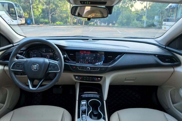 Used Buick Regal 2020 552T Elite Edition Interior 1