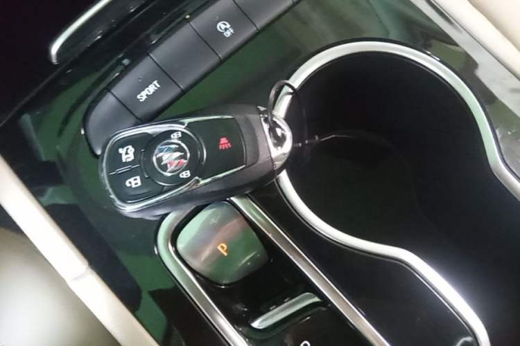 Used Buick Regal 2020 552T Elite Edition Interior 1
