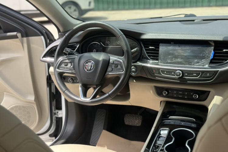 Used Buick Regal 2020 552T Elite Edition Interior 1