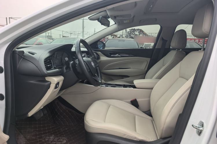 Used Buick Regal 2020 552T Elite Edition Interior 2