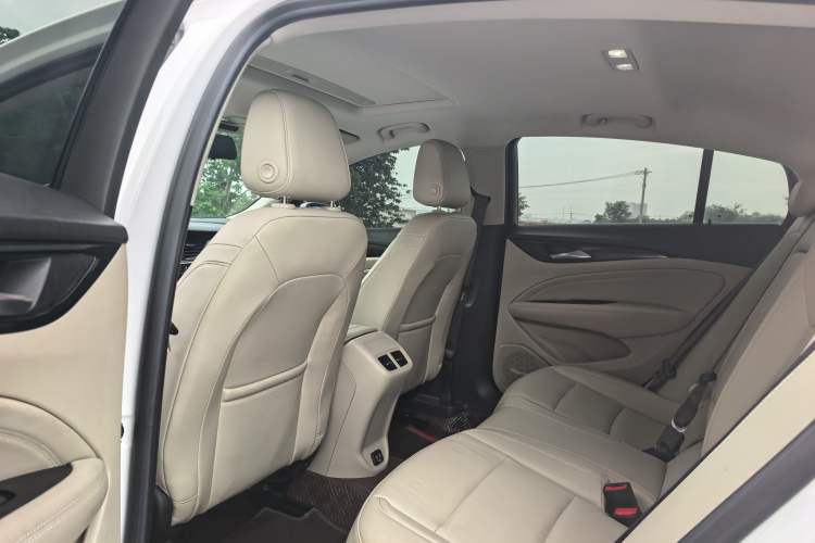 Used Buick Regal 2020 552T Elite Edition Interior 2