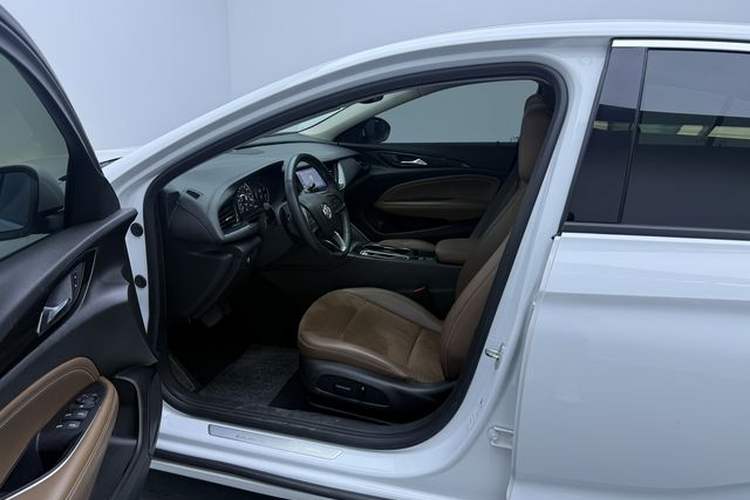 Used Buick Regal 2020 552T Luxury Version Interior 3