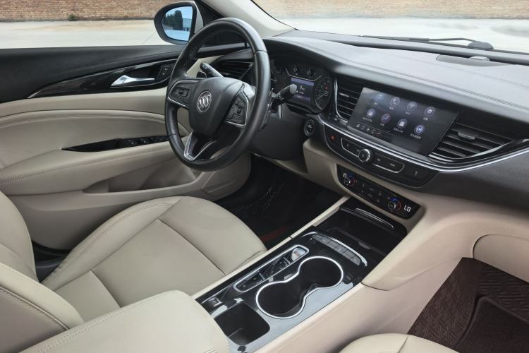 Used Buick Regal 2020 552T Elite Edition Interior 3