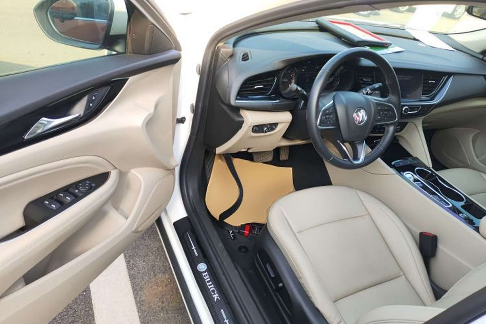 Used Buick Regal 2020 552T Elite Edition Interior 3
