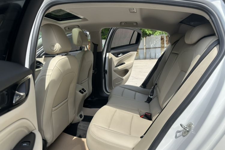 Used Buick Regal 2020 552T Elite Edition Interior 4