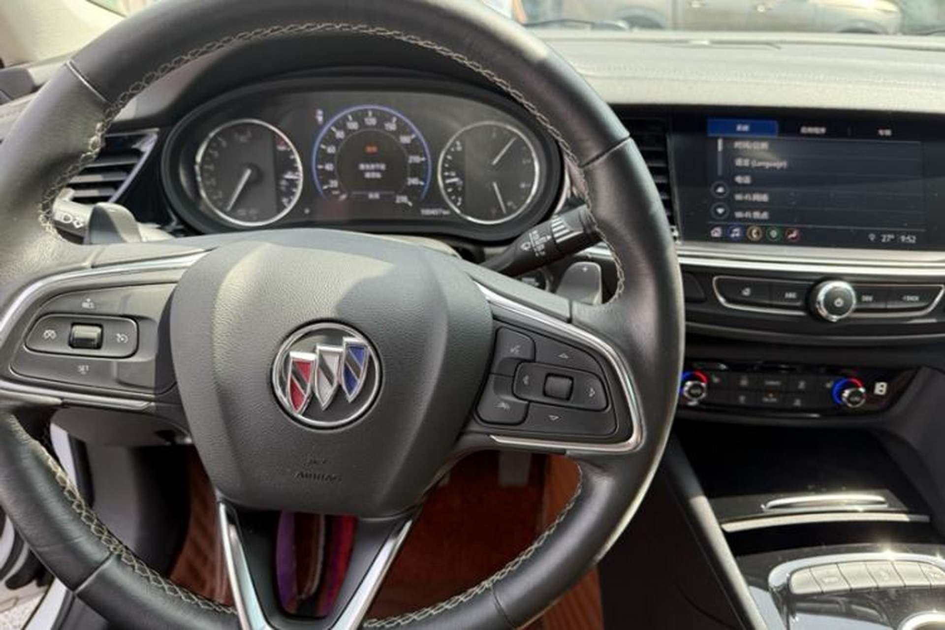 Used Buick Regal 2020 552T Luxury Version Interior 4