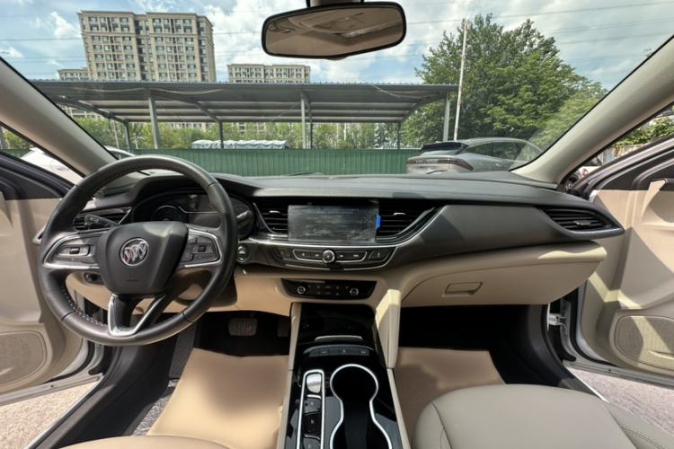 Used Buick Regal 2020 552T Elite Edition Interior 6