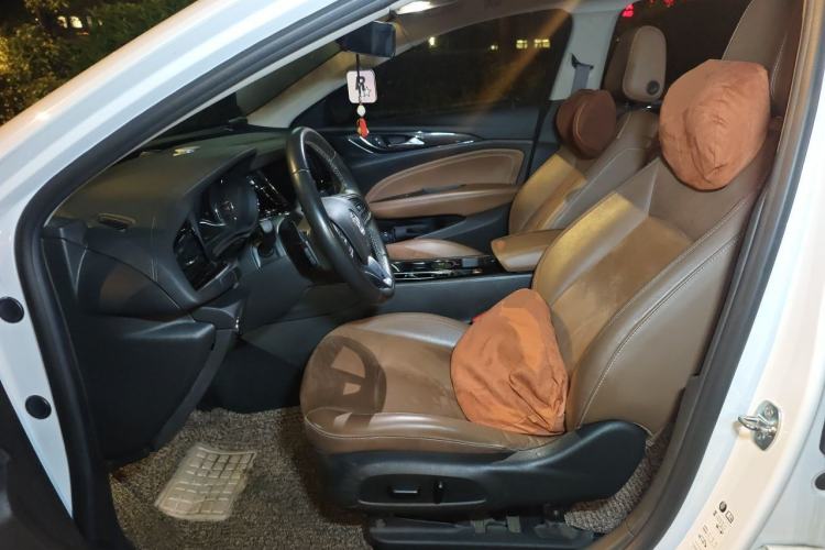 Used Buick Regal 2020 552T Luxury Version Left Front Seat
