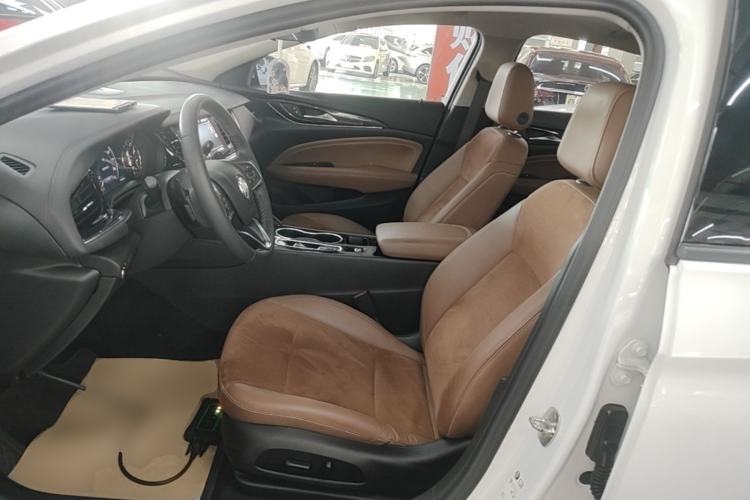 Used Buick Regal 2020 552T Luxury Version Left Front Seat