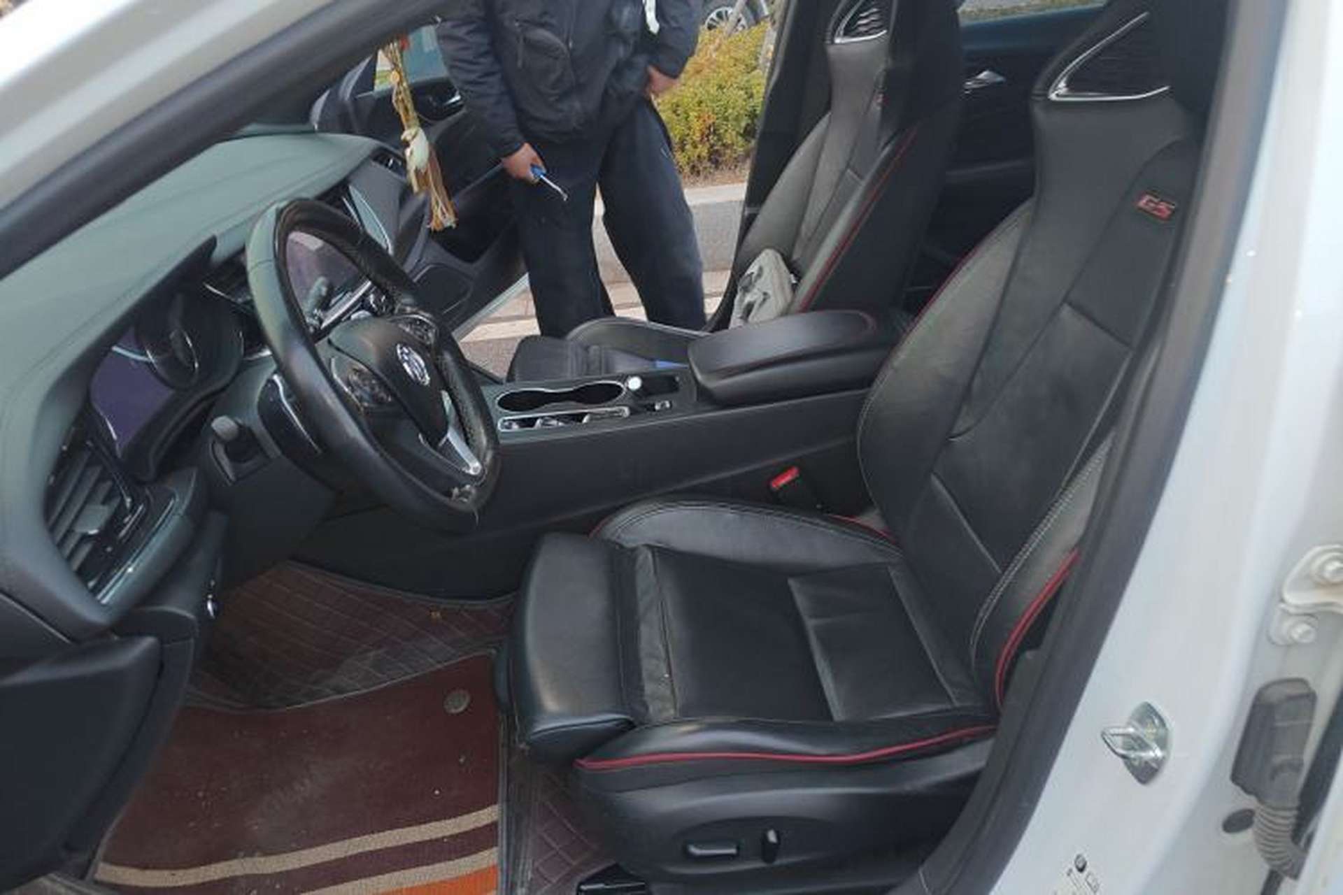 Used Buick Regal 2020 GS 28T Elite Model Left Front Seat