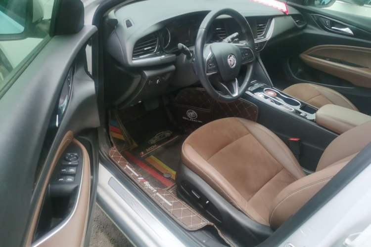 Used Buick Regal 2020 552T Luxury Version Left Front Seat