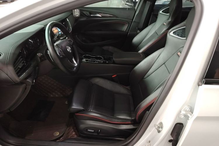 Used Buick Regal 2020 GS 28T Elite Model Left Front Seat