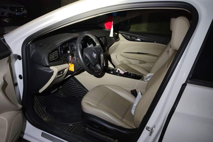 Used Buick Regal 2020 552T Elite Edition Left Front Seat