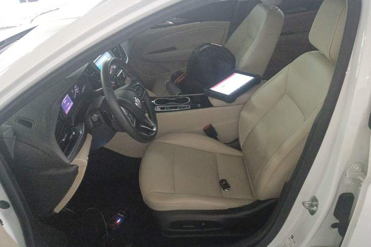 Used Buick Regal 2020 552T Elite Edition Left Front Seat