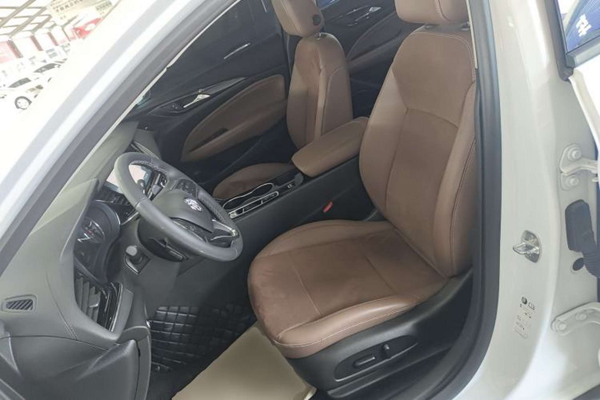 Used Buick Regal 2020 552T Luxury Version Left Front Seat