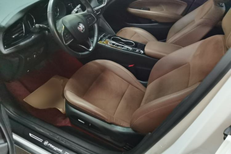 Used Buick Regal 2020 552T Luxury Version Left Front Seat