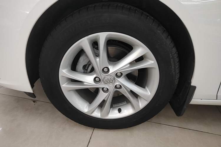 Used Buick Regal 2020 552T Luxury Version Left Front Wheel Hub