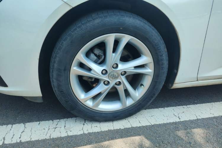Used Buick Regal 2020 552T Elite Edition Left Front Wheel Hub