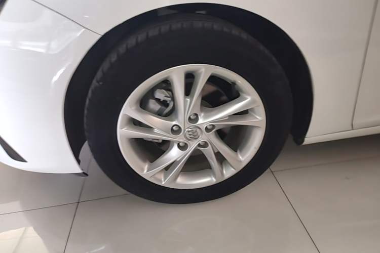 Used Buick Regal 2020 552T Elite Edition Left Front Wheel Hub