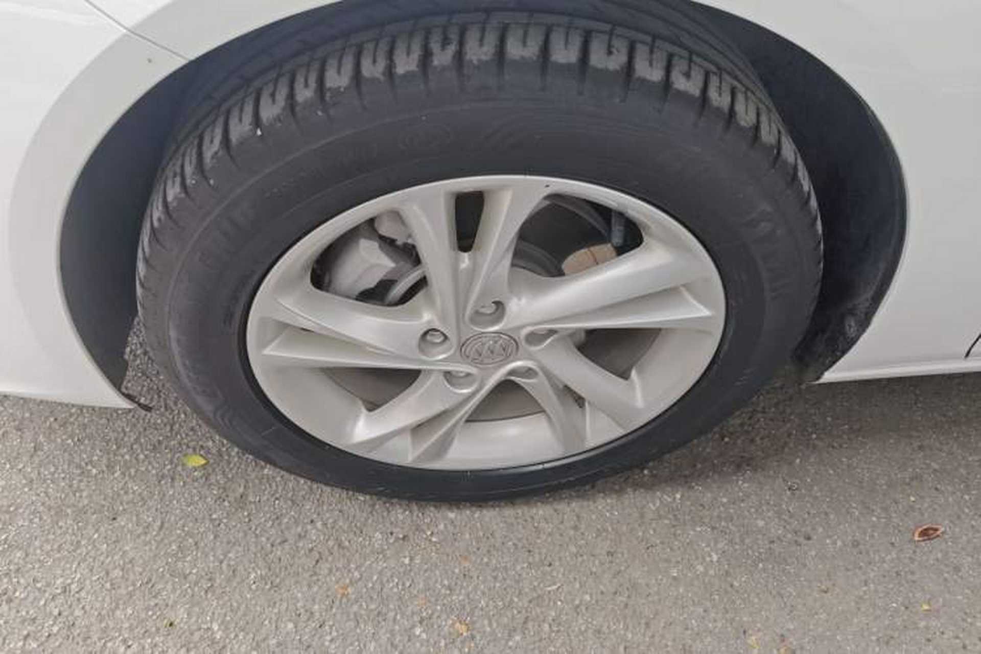 Used Buick Regal 2020 552T Elite Edition Left Front Wheel Hub