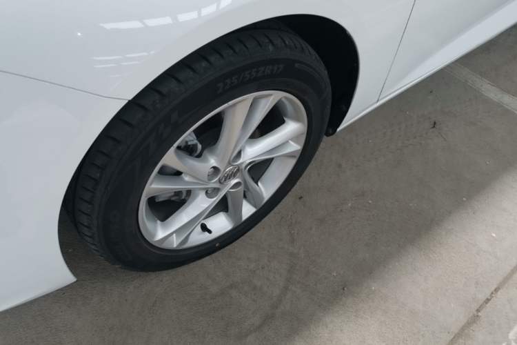 Used Buick Regal 2020 552T Elite Edition Left Front Wheel Hub