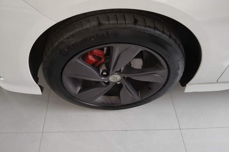 Used Buick Regal 2020 GS 28T Elite Model Left Front Wheel Hub
