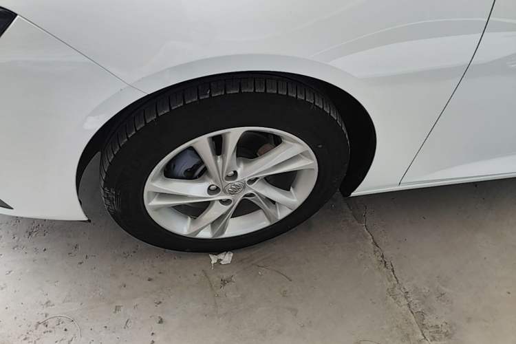 Used Buick Regal 2020 552T Elite Edition Left Front Wheel Hub