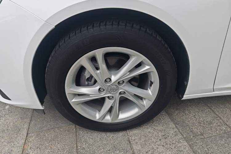 Used Buick Regal 2020 552T Elite Edition Left Front Wheel Hub