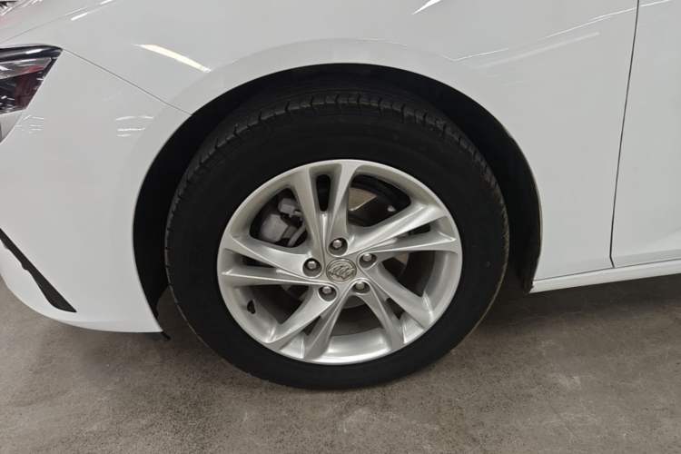 Used Buick Regal 2020 552T Elite Edition Left Front Wheel Hub