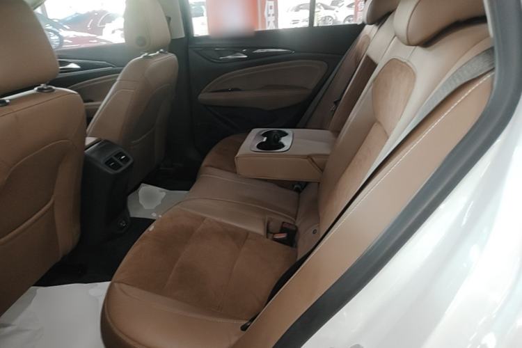 Used Buick Regal 2020 552T Luxury Version Left Rear Seat
