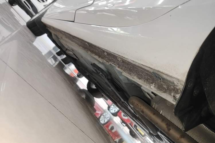 Used Buick Regal 2020 552T Luxury Version Left Side Sill