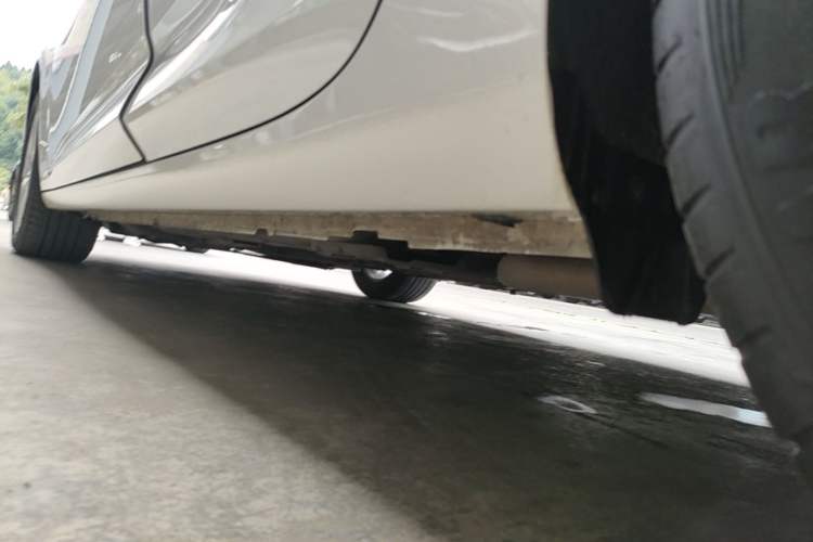 Used Buick Regal 2020 552T Luxury Version Left Side Sill