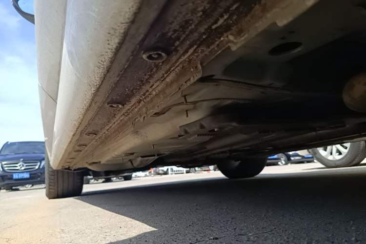 Used Buick Regal 2020 552T Luxury Version Left Side Sill