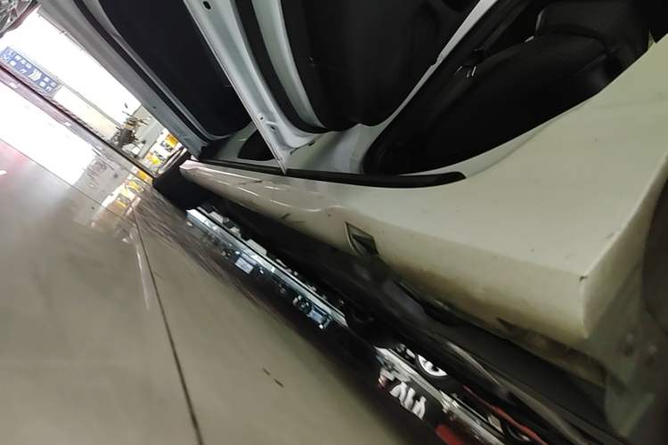 Used Buick Regal 2020 GS 28T Elite Model Left Side Sill