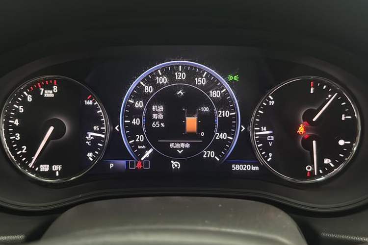 Used Buick Regal 2020 552T Luxury Version Odometer Close Up