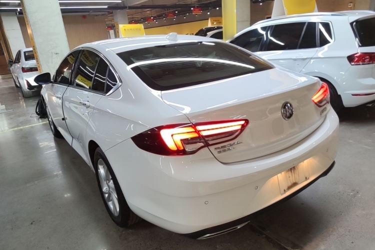 Used Buick Regal 2020 552T Elite Edition Rear Left 45 Deg