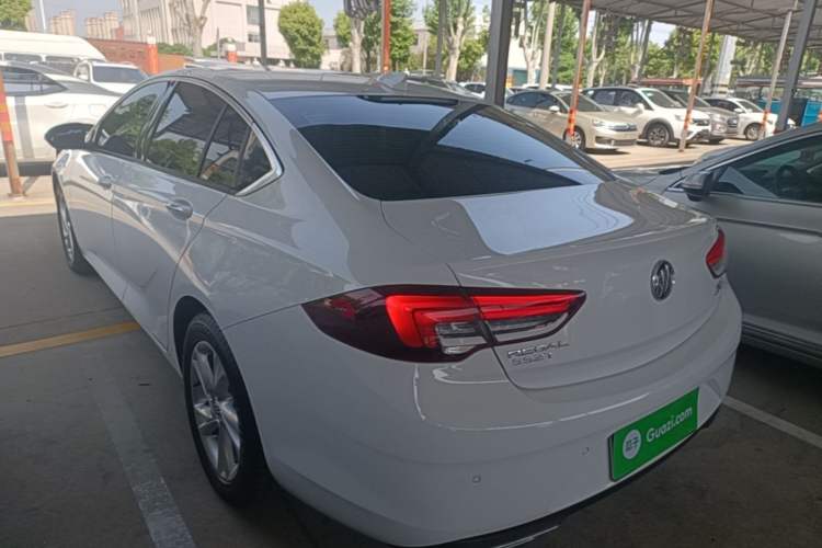 Used Buick Regal 2020 552T Elite Edition Rear Left 45 Deg