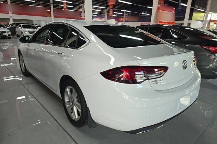 Used Buick Regal 2020 552T Elite Edition Rear Left 45 Deg