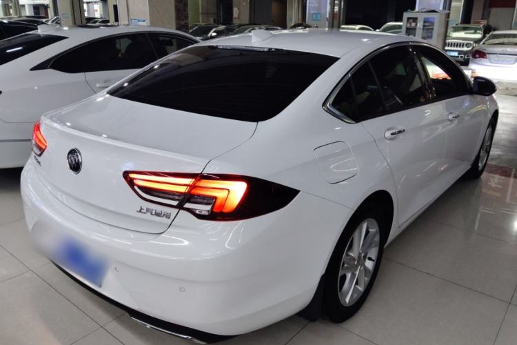 Used Buick Regal 2020 552T Elite Edition Rear Right 45 Deg