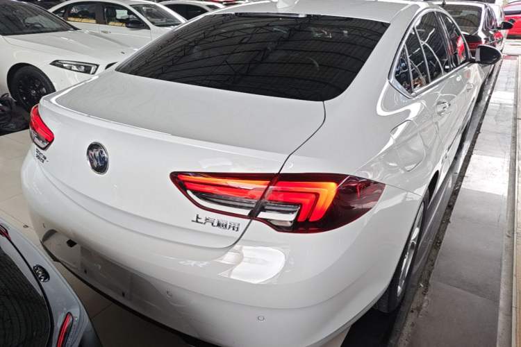 Used Buick Regal 2020 552T Luxury Version Rear Right 45 Deg